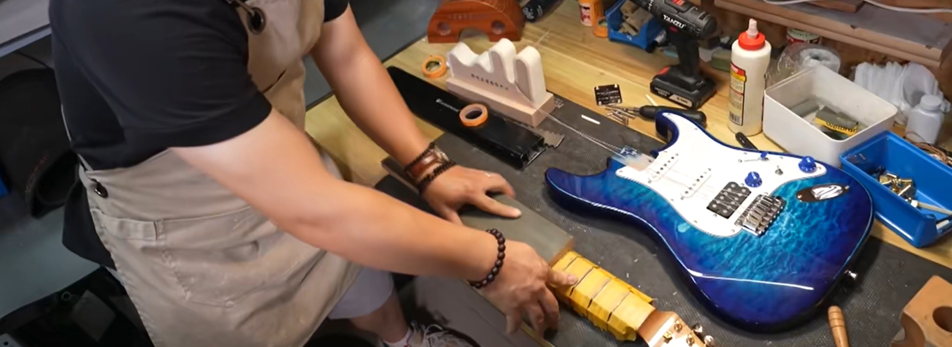 张家港市杨舍东城斑马吉他社